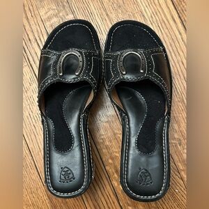 Ariat Black Leather Wedge Mules with Metal Horseshoe Accent Size 7.5